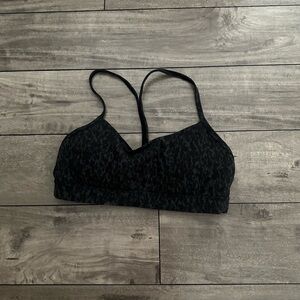 Lululemon flow y bra